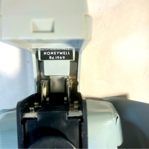 Vintage Honeywell, Tilt-A-Mite ll Folding Fan Camera Flash Unit - Picture 12 of 16